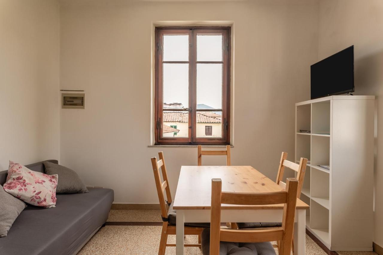 Apartments Volpino - Affitti Brevi Italia Лука Екстериор снимка