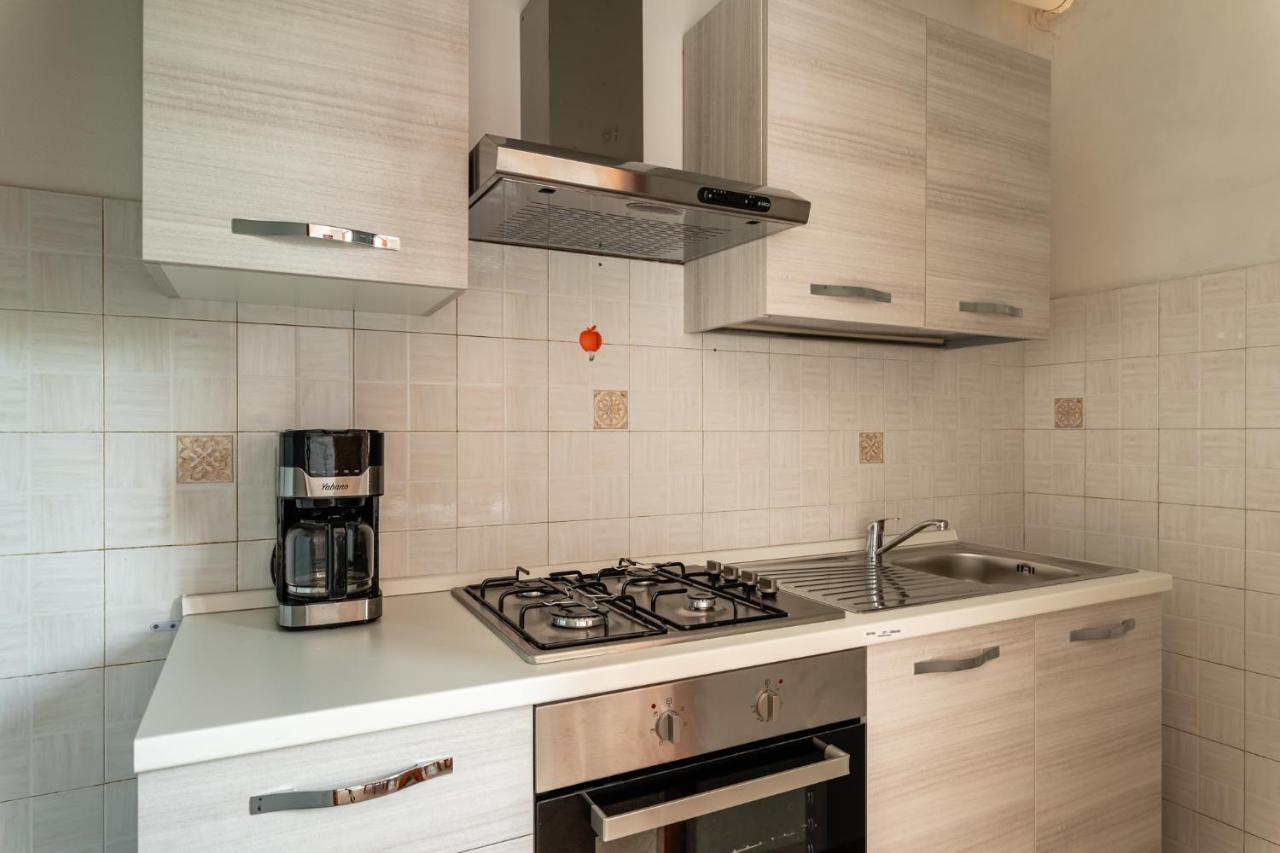 Apartments Volpino - Affitti Brevi Italia Лука Екстериор снимка