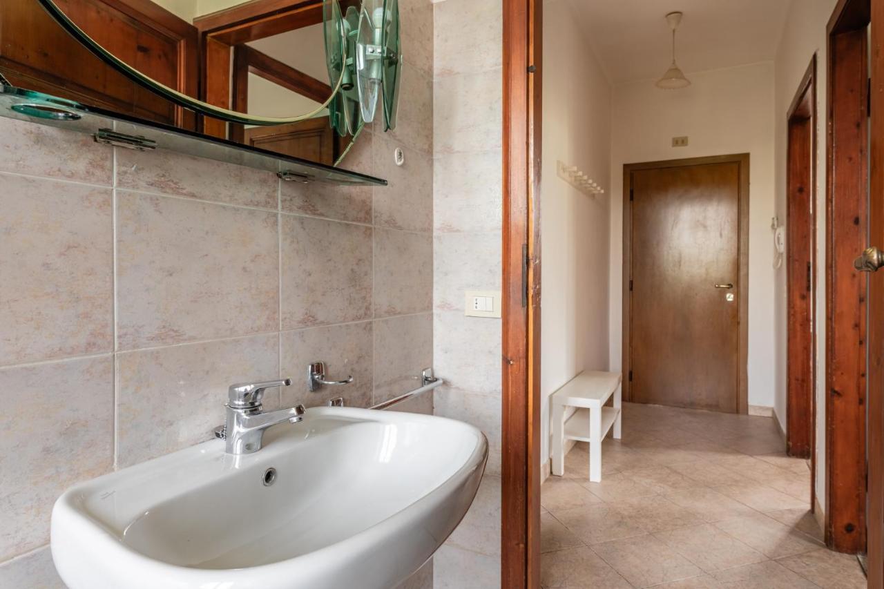Apartments Volpino - Affitti Brevi Italia Лука Екстериор снимка